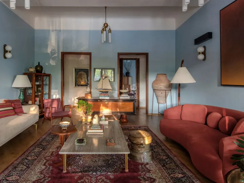 How to Mix and Match Furniture for the Living Room